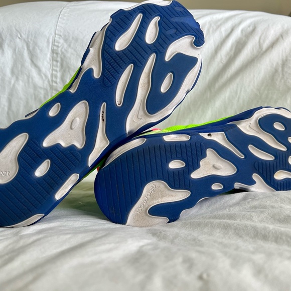 Nike React Live Premium - ‘Barely Volt Hyper Royal’ - Picture 3 of 6